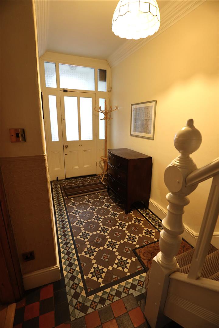 81 Eastgate, Cowbridge, CF71 7AA